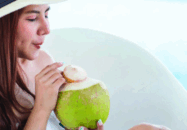 ডাবের ৭ উপকারিতা—জানলে সত্যিই চমকে যাবেন!