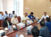 সরকারের তোষামোদ নয়, জনগণের সামনে সত্য তুলে ধরতে হবে: প্রধানমন্ত্রী