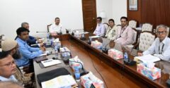 বিআরটি প্রকল্প নিয়ে সভা করলেন প্রধানমন্ত্রী