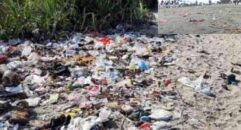 কক্সবাজার কি আবর্জনার ভারে হারাবে তার সৌন্দর্য ?